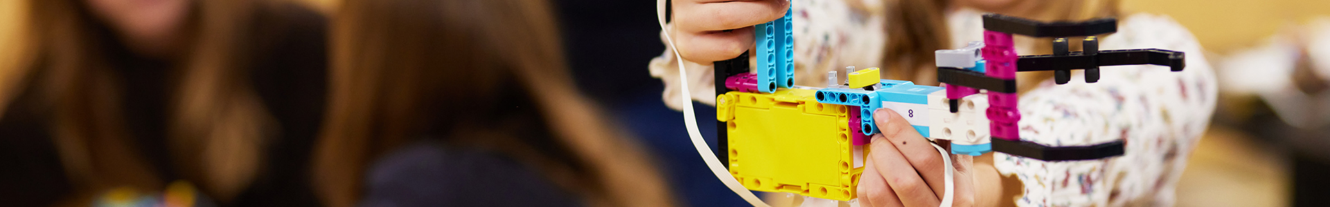 LEGO Spike – Bouw en programmeer een robotarm voor afval